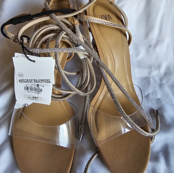 Shoes - Picture 5 of 10